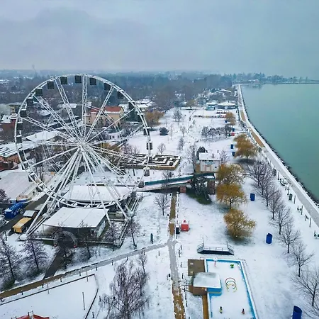 アパート Wellness